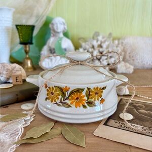 Vintage Floral Stoneware Lidded Dish 🌼 Unique Home Decor / Kitchen / Gift